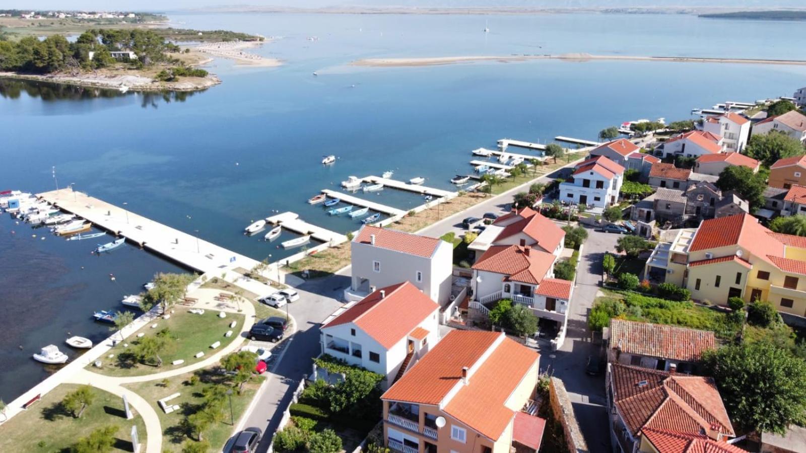 Apartments Anastazija Нин Екстериор снимка