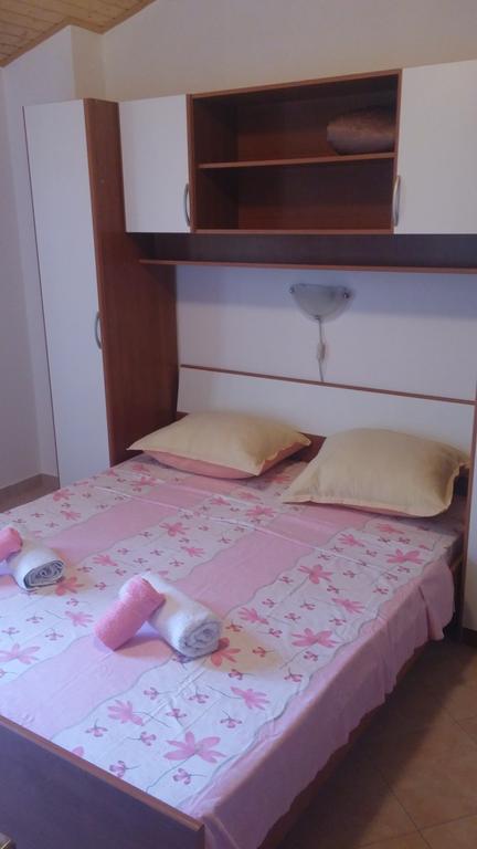 Apartments Anastazija Нин Екстериор снимка